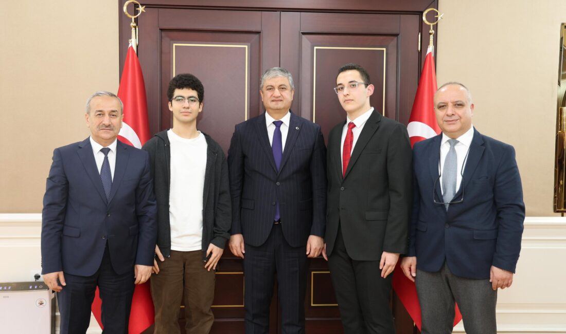 Karabük Valisi Mustafa Yavuz, Milli Savunma Üniversitesi (MSÜ) sınavında Türkiye