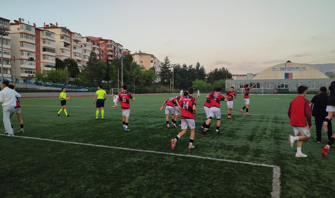 U-16 Türkiye Futbol Şampiyonası 1. Kademe müsabakaları sona erdi. Şampiyonanın