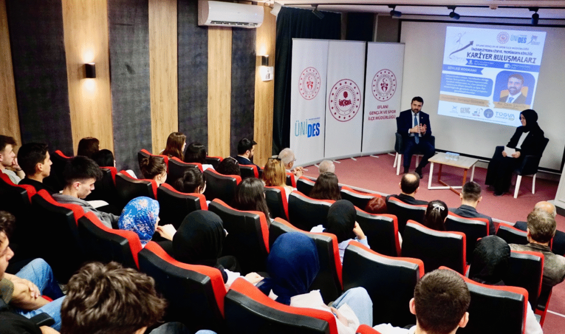 AK Parti Genel Sekreter Yardımcısı ve Karabük Milletvekili Cem Şahin,
