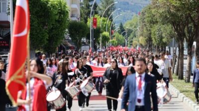 Safranbolu’da 19 Mayıs Atatürk’ü Anma, Gençlik ve Spor Bayramı dolayısıyla